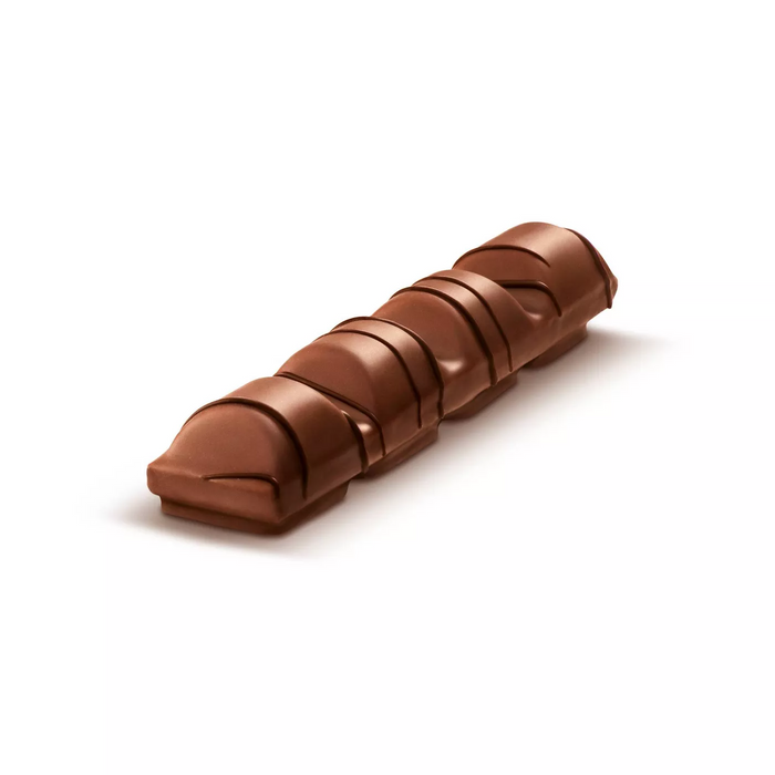Kinder Bueno Hazelnut Chocolate Candy, 1.5oz | 43g